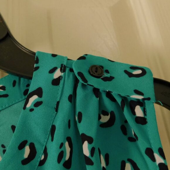 WORTHINGTON Womens Button Up Blouse Sleeveless Size S Turquoise NWT - Picture 3 of 4